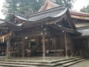 白山比咩神社　拝殿