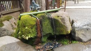 上社本宮のお手水 上社本宮のお手水